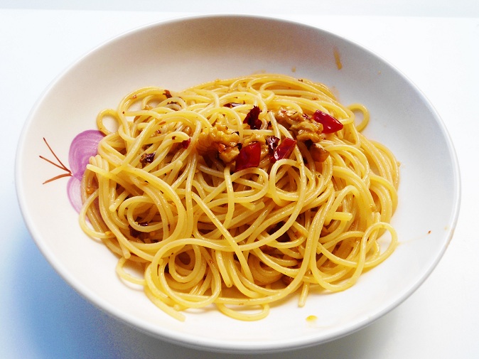 Spaghettini with Garlic and Hot Pepper