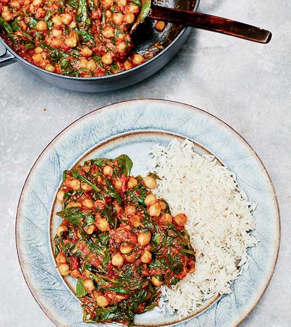 SPINACH, TOMATO, + CHICKPEA CURRY