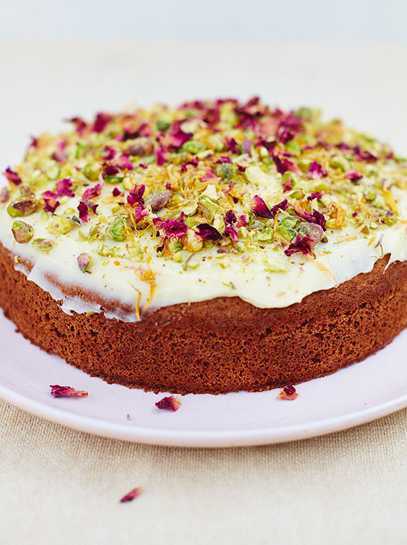 PISTACHIO + ALMOND CAKE WITH SAFFRON ICING | Vegetarian Recipes