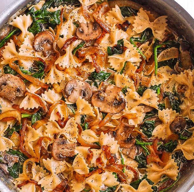 Farfalle with Mushrooms and Spinach