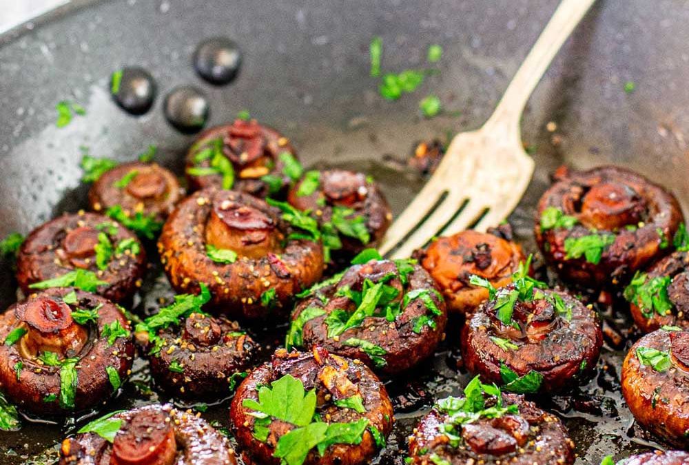 Grilled Mushrooms with Red Wine Sauce