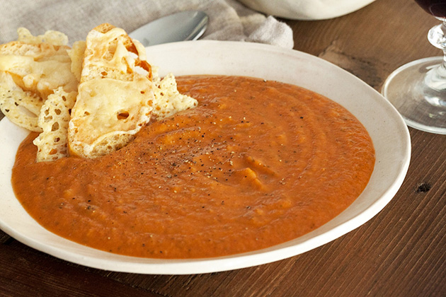 Garlic-tomato soup