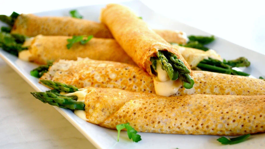 Asparagus crêpes