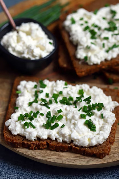 Cottage cheese and green onion sandwiches