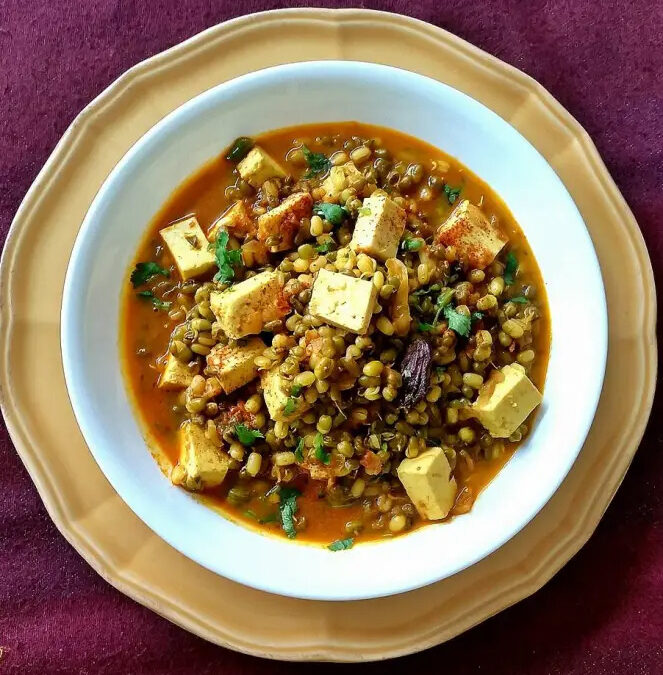 Mung Beans with Panir Cheese PANIR SABAT MOONG